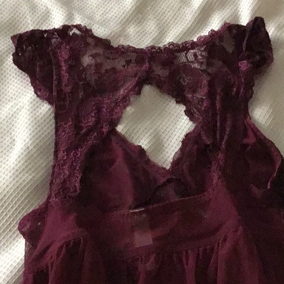 Lingerie Set - Picture 5 of 7